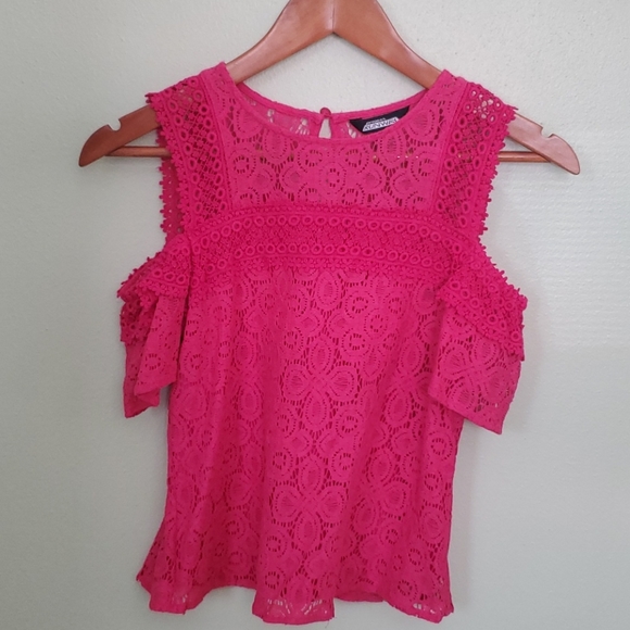 project RUNWAY Tops - Project Runway Lace Top Blouse Cold Shoulder XS